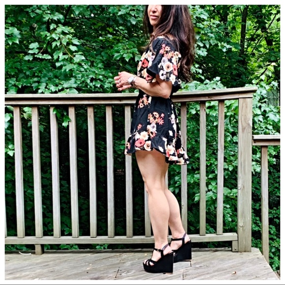 Floral romper - Picture 5 of 7